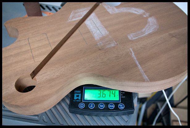The mahogany body weight 3.7lbs