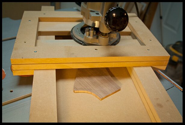 thickness planing the headstock veneer with a router planing jig